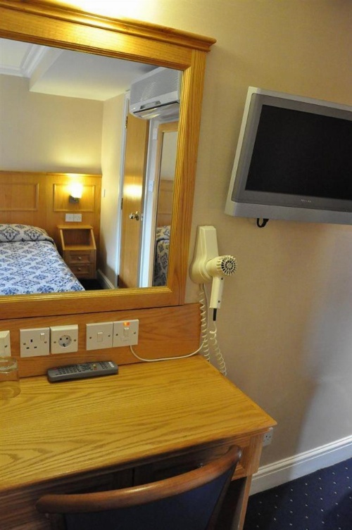 Olympic House Hotel image 21