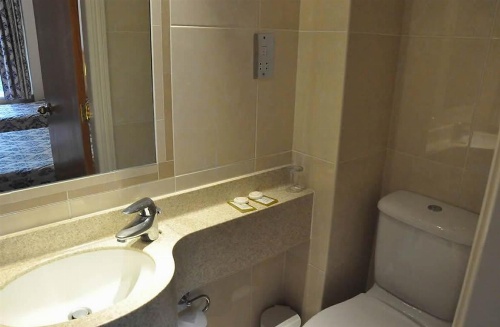 Olympic House Hotel image 26